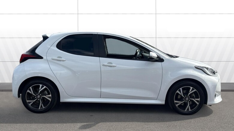 Toyota Yaris 1.5 Hybrid Design 5dr CVT Hybrid Hatchback